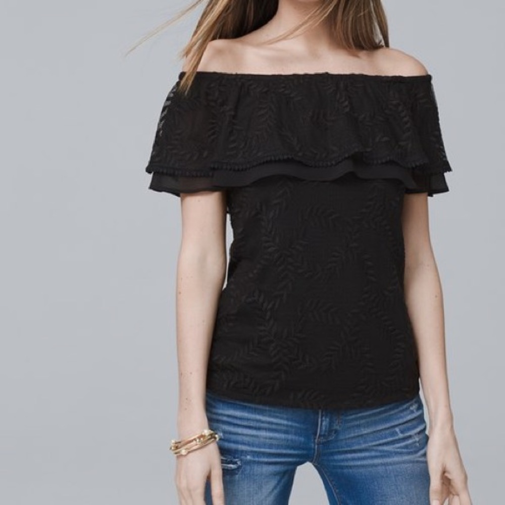 🆕WHBM Off shoulder lace top